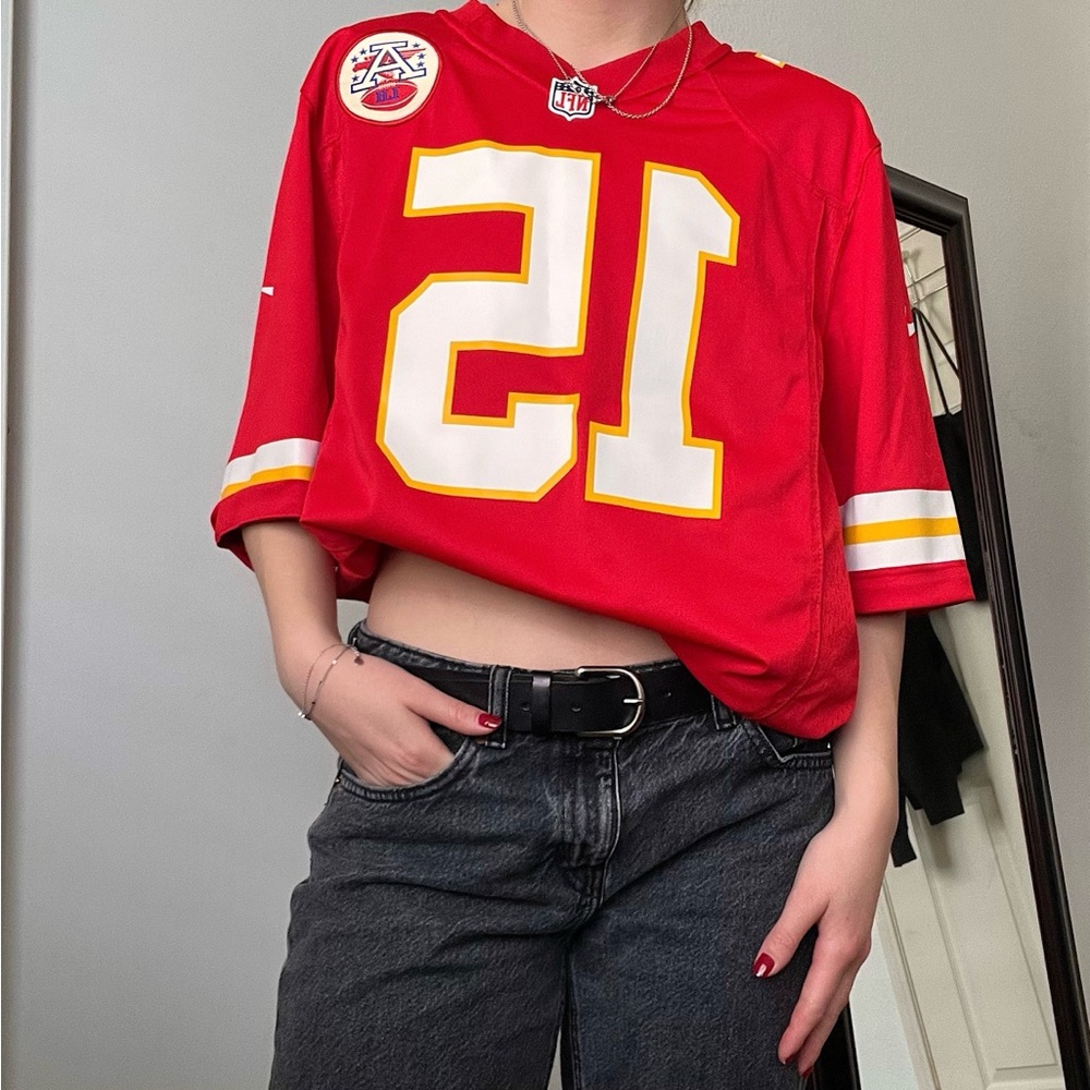 Chiefs football jersey